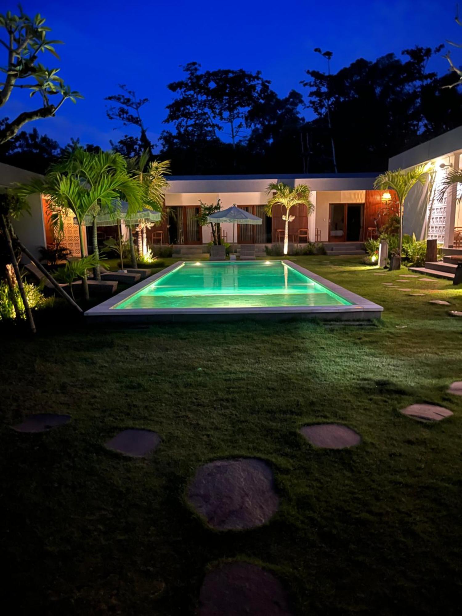 Tropical Almond Villa Uluwatu  Exterior photo